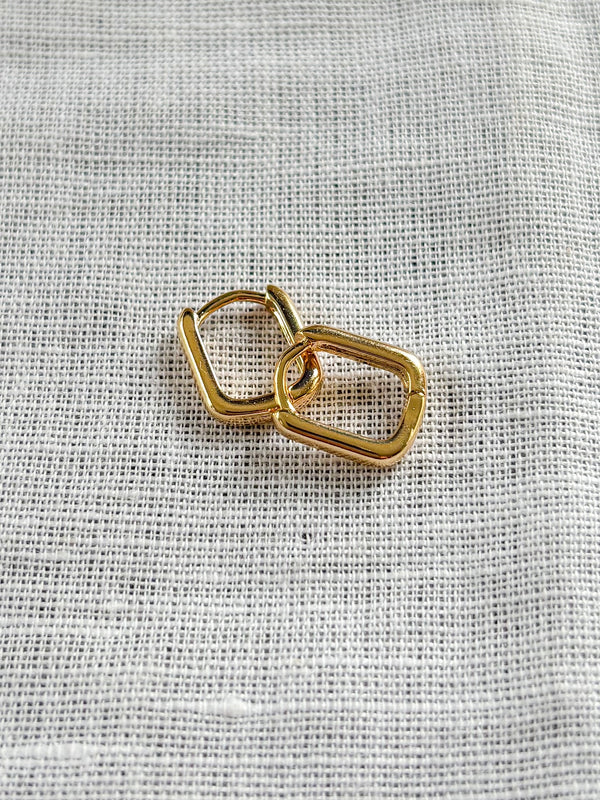 Small Paperclip Huggie Earring