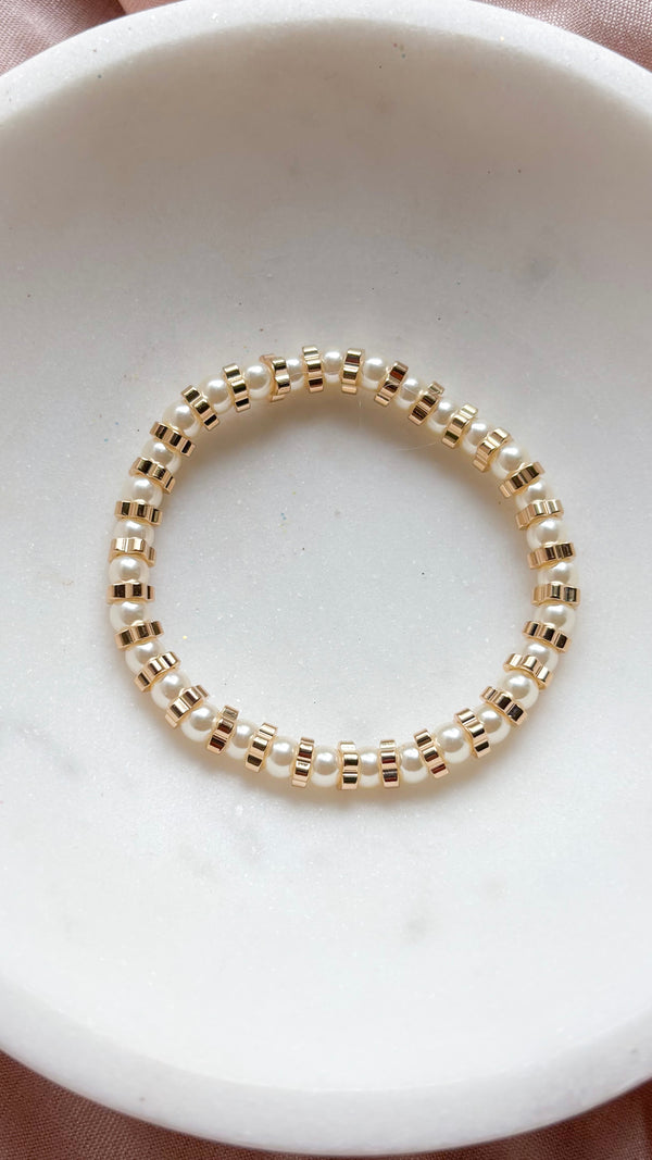 Elaina Pearl and Gold Bracelet