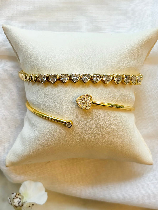 Valentina Pave Heart Bangle